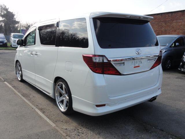 Used Toyota Alphard for sale - 77768429: Photo 2