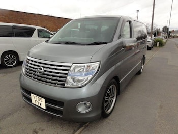 Used Nissan Elgrand 2005 for sale - 77683318: Photo