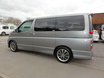 Used Nissan Elgrand 2005 for sale - 77683318: Photo