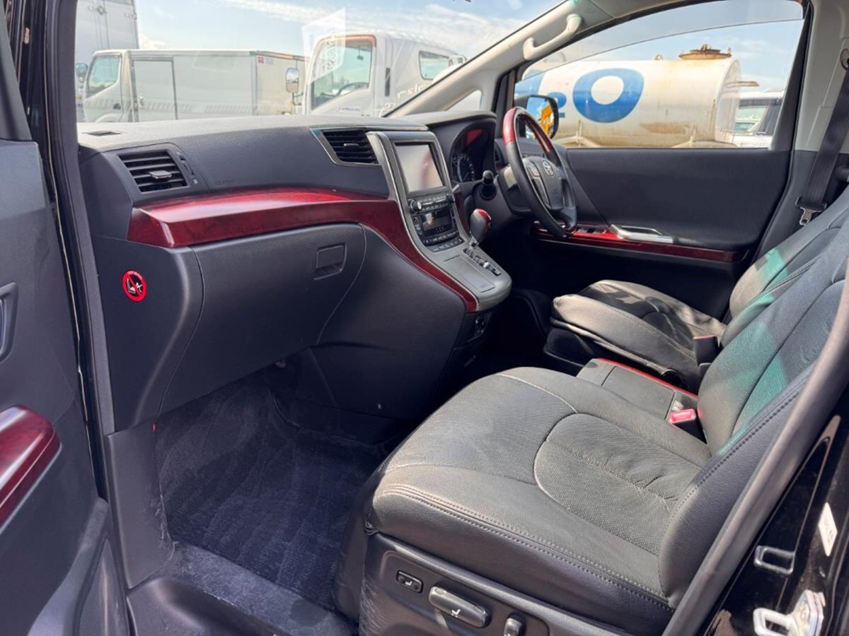 Used Toyota Vellfire for sale - 77559330: Photo 17