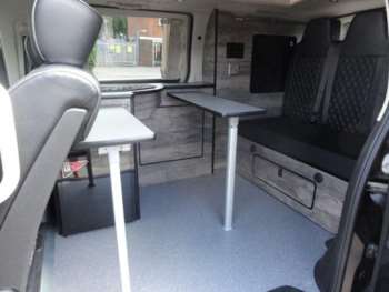 Used Nissan Elgrand 2010 for sale - 75174446: Photo