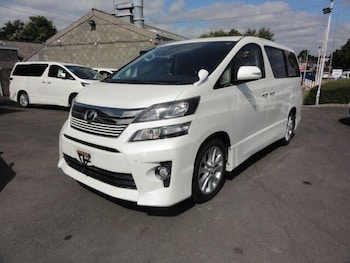 Used Toyota Vellfire 2013 for sale - 79540562: Photo