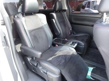 Used Toyota Vellfire 2013 for sale - 79540562: Photo