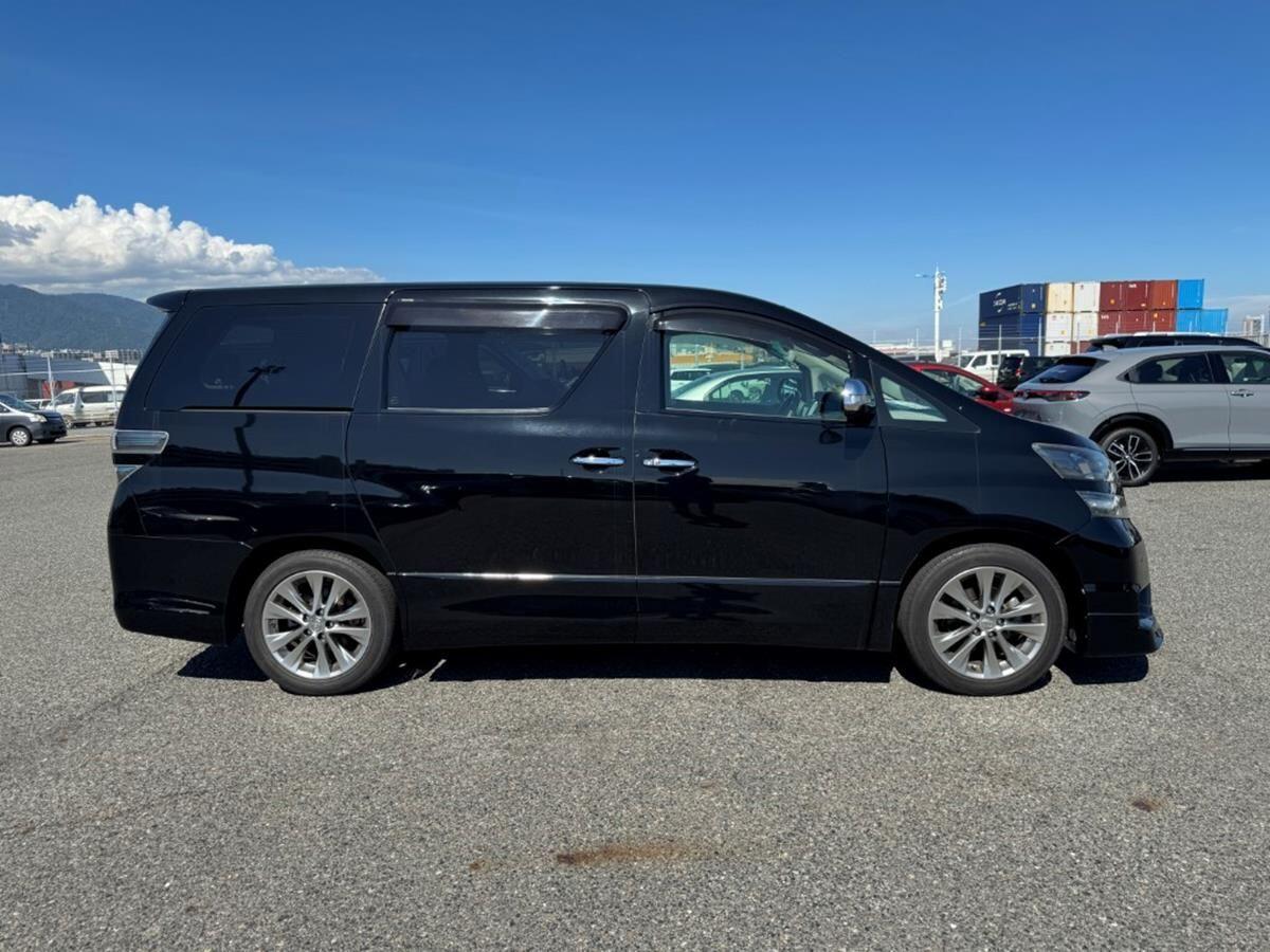 Used Toyota Vellfire 2011 for sale - 76823578: Photo 12