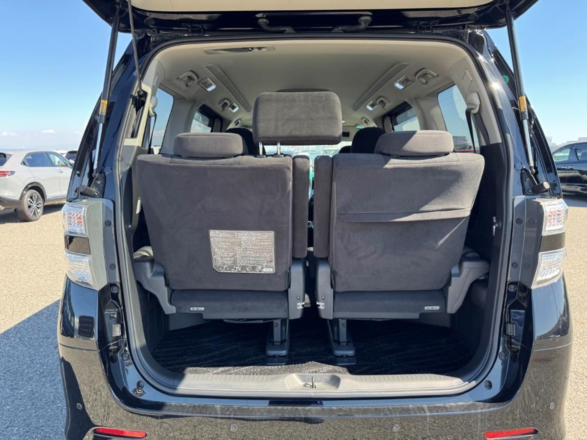 Used Toyota Vellfire 2011 for sale - 76823578: Photo 9