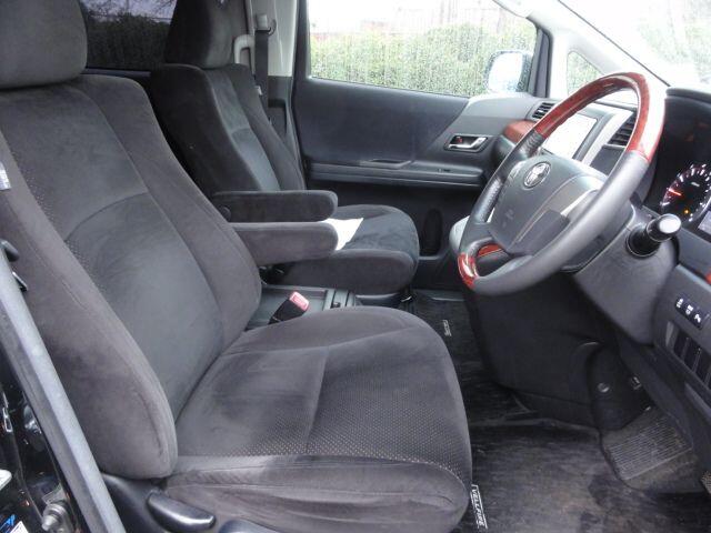 Used Toyota Vellfire 2010 for sale - 76666816: Photo 8