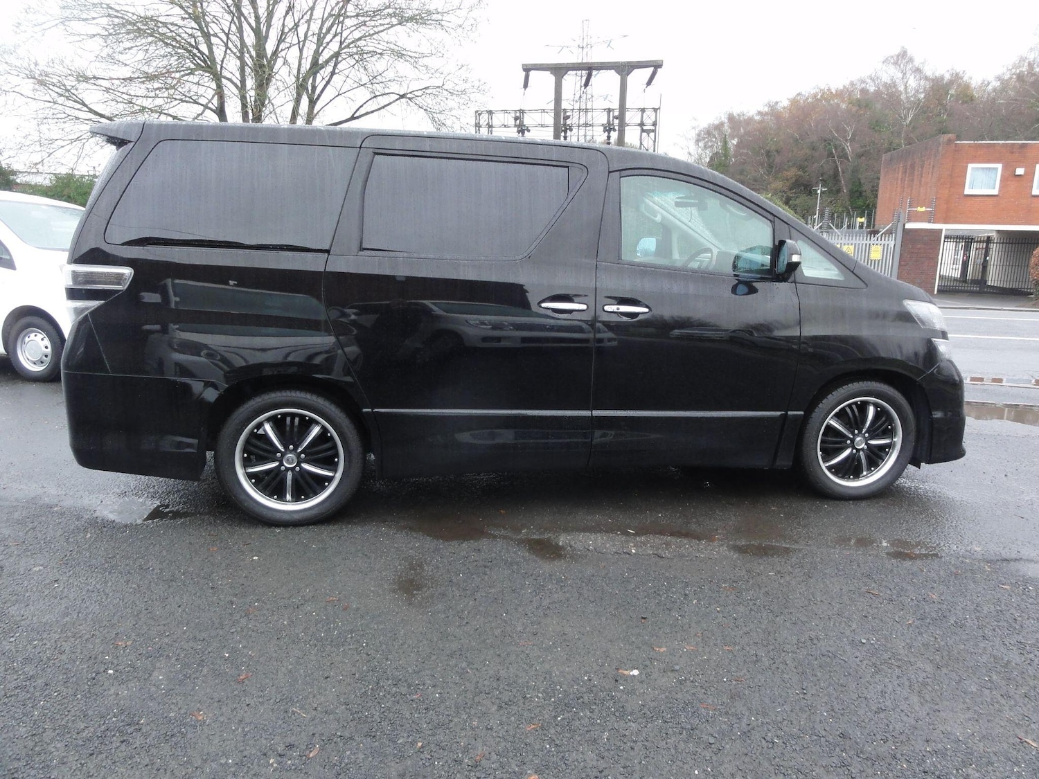 Used Toyota Vellfire 2010 for sale - 76666816: Photo 9