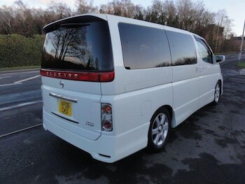 Used Nissan Elgrand 2006 for sale - 77215139: Photo