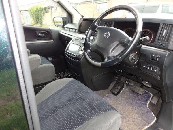 Used Nissan Elgrand 2004 for sale - 76246861: Photo 11