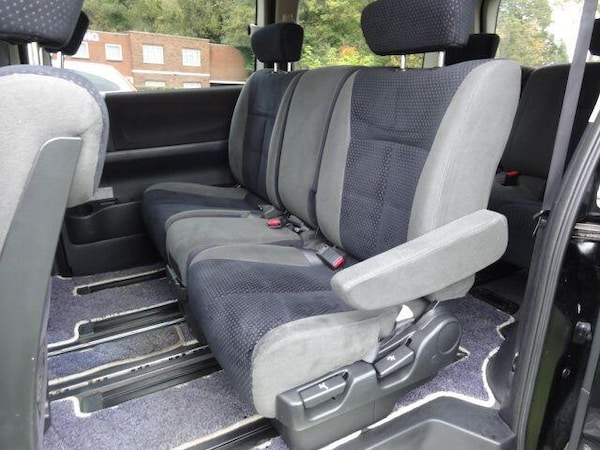 Used Nissan Elgrand 2004 for sale - 76246861: Photo 4