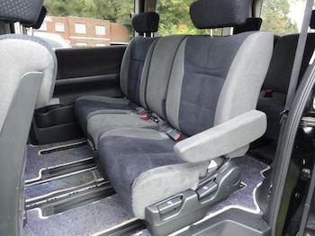 Used Nissan Elgrand 2004 for sale - 76246861: Photo 4