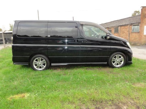 Used Nissan Elgrand 2004 for sale - 76246861: Photo 9