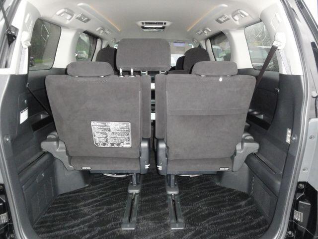 Used Toyota Vellfire 2011 for sale - 76619935: Photo 28
