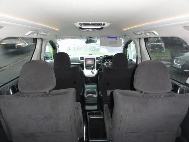 Used Toyota Vellfire 2011 for sale - 76619935: Photo 29