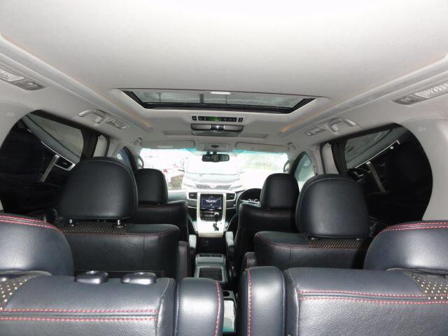 Used Toyota Vellfire 2014 for sale - 76887386: Photo 10