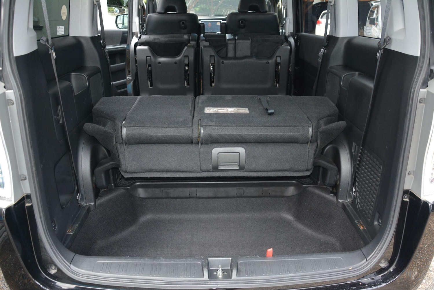 Used Honda Stepwagon for sale - 76122145: Photo 21