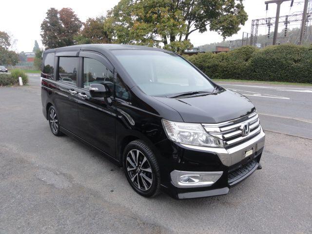 Used Honda Stepwagon for sale - 76122145: Photo 30