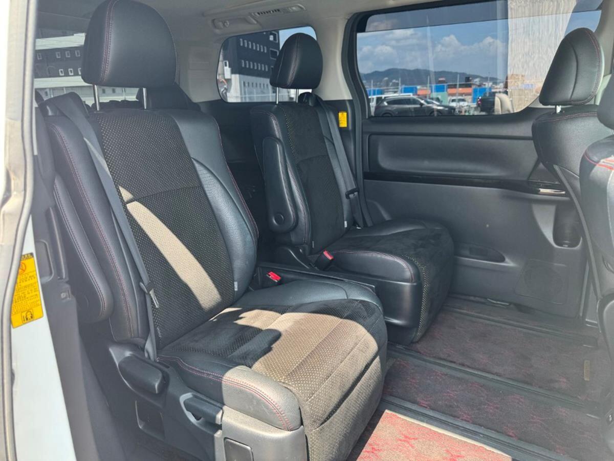 Used Toyota Vellfire for sale - 77229727: Photo 9