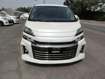 Used Toyota Vellfire 2013 for sale - 79248791: Photo