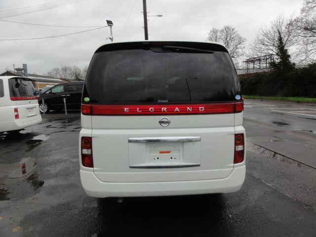 Used Nissan Elgrand for sale - 76865429: Photo 10