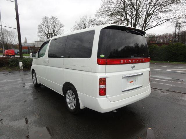 Used Nissan Elgrand for sale - 76865429: Photo 2