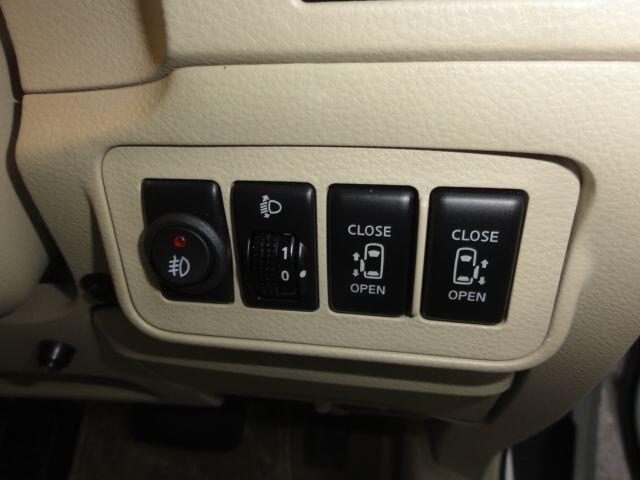 Used Nissan Elgrand for sale - 76865429: Photo 20