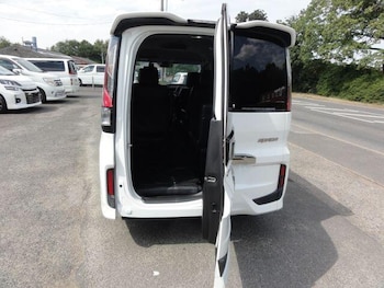 Used Honda Stepwagon 2015 for sale - 79635326: Photo