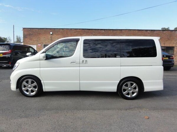Used Nissan Elgrand for sale - 76122704: Photo 10