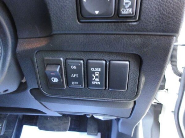 Used Nissan Elgrand for sale - 76122704: Photo 19