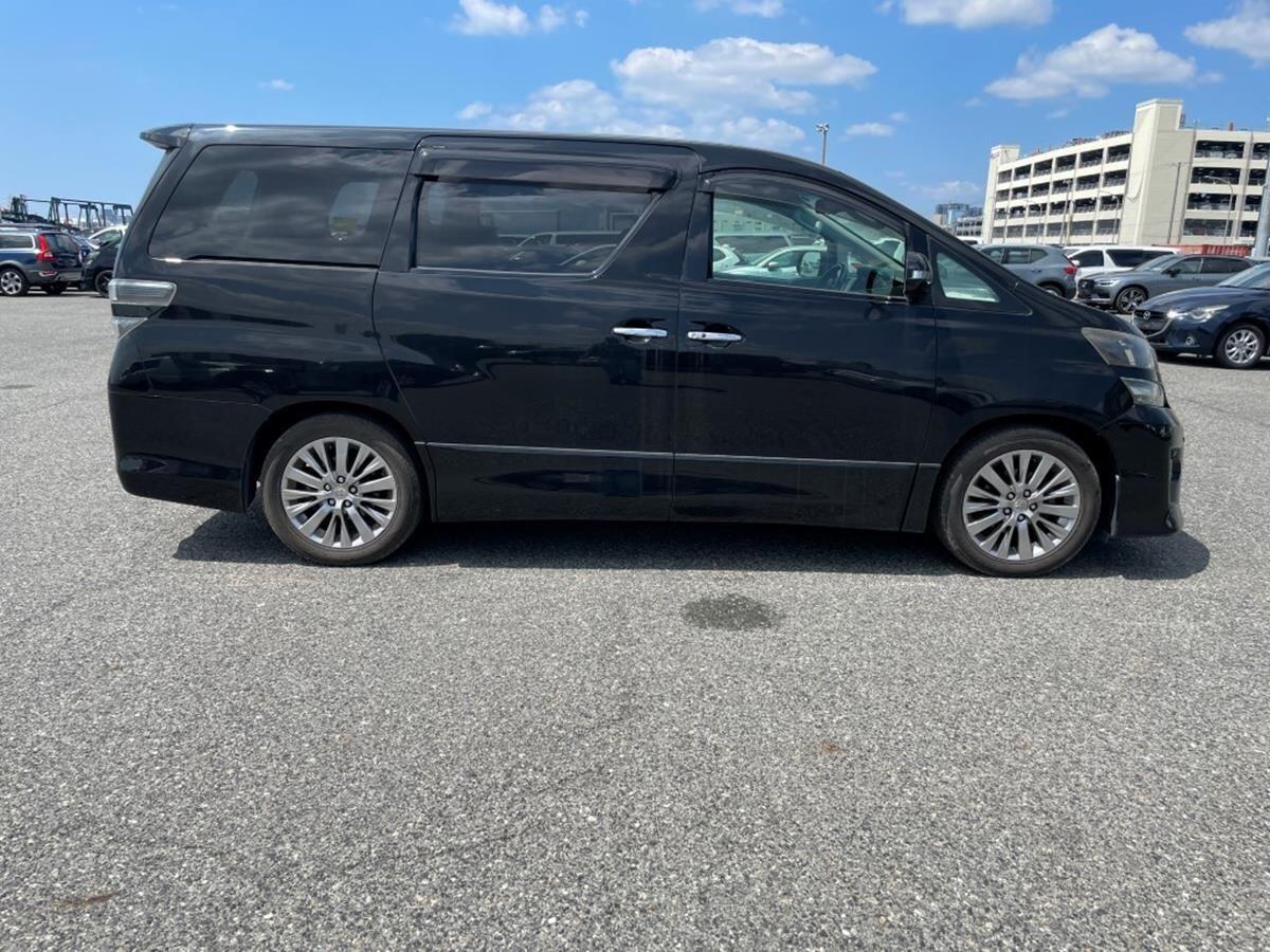 Used Toyota Vellfire for sale - 77229907: Photo 11