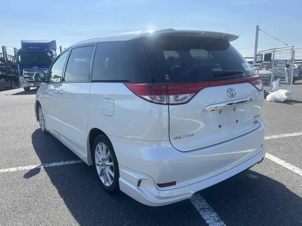 Used Toyota Estima for sale - 77144350: Photo 2