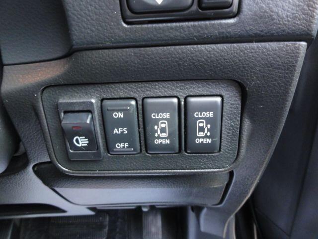 Used Nissan Elgrand 2025 for sale - 77537489: Photo 9