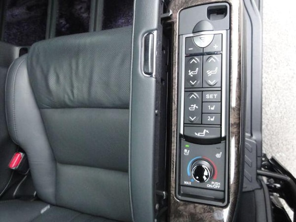 Used Toyota Alphard 2025 for sale - 76152992: Photo 30