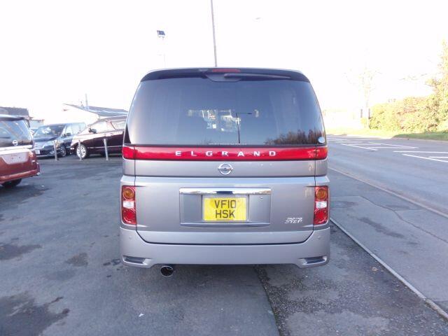 Used Nissan Elgrand for sale - 76913708: Photo 4