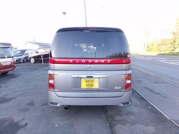 Used Nissan Elgrand 2010 for sale - 76913708: Photo
