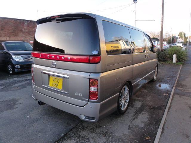 Used Nissan Elgrand for sale - 76913708: Photo 5