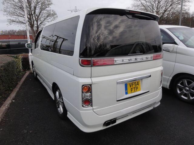Used Nissan Elgrand 2018 for sale - 76886303: Photo 4