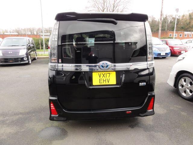 Used Toyota Voxy for sale - 77753148: Photo 12