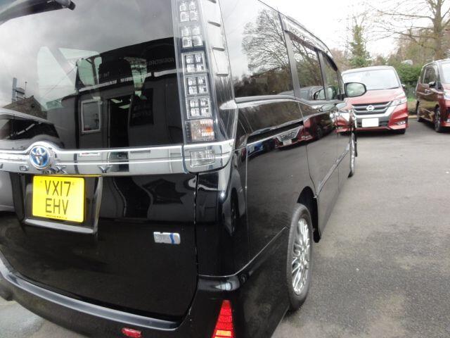 Used Toyota Voxy for sale - 77753148: Photo 15