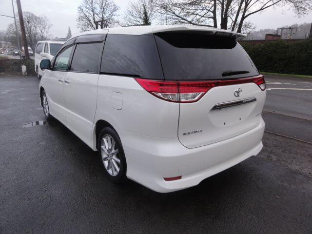 Used Toyota Estima for sale - 77215105: Photo 2