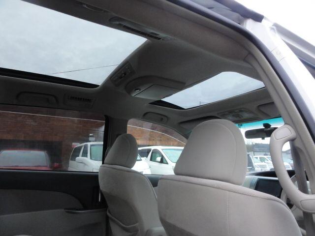 Used Toyota Estima for sale - 77215105: Photo 22