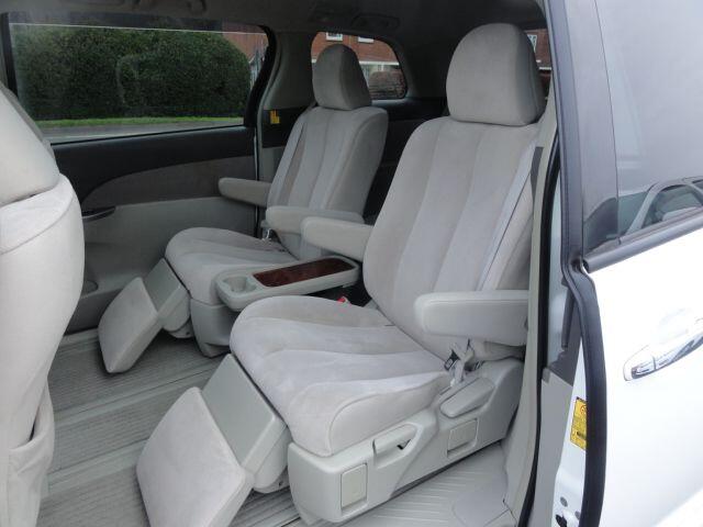 Used Toyota Estima for sale - 77215105: Photo 24