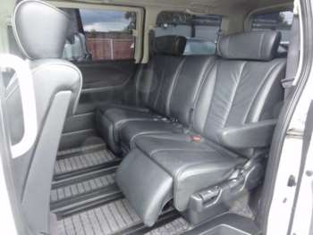 Used Nissan Elgrand 2009 for sale - 75291737: Photo