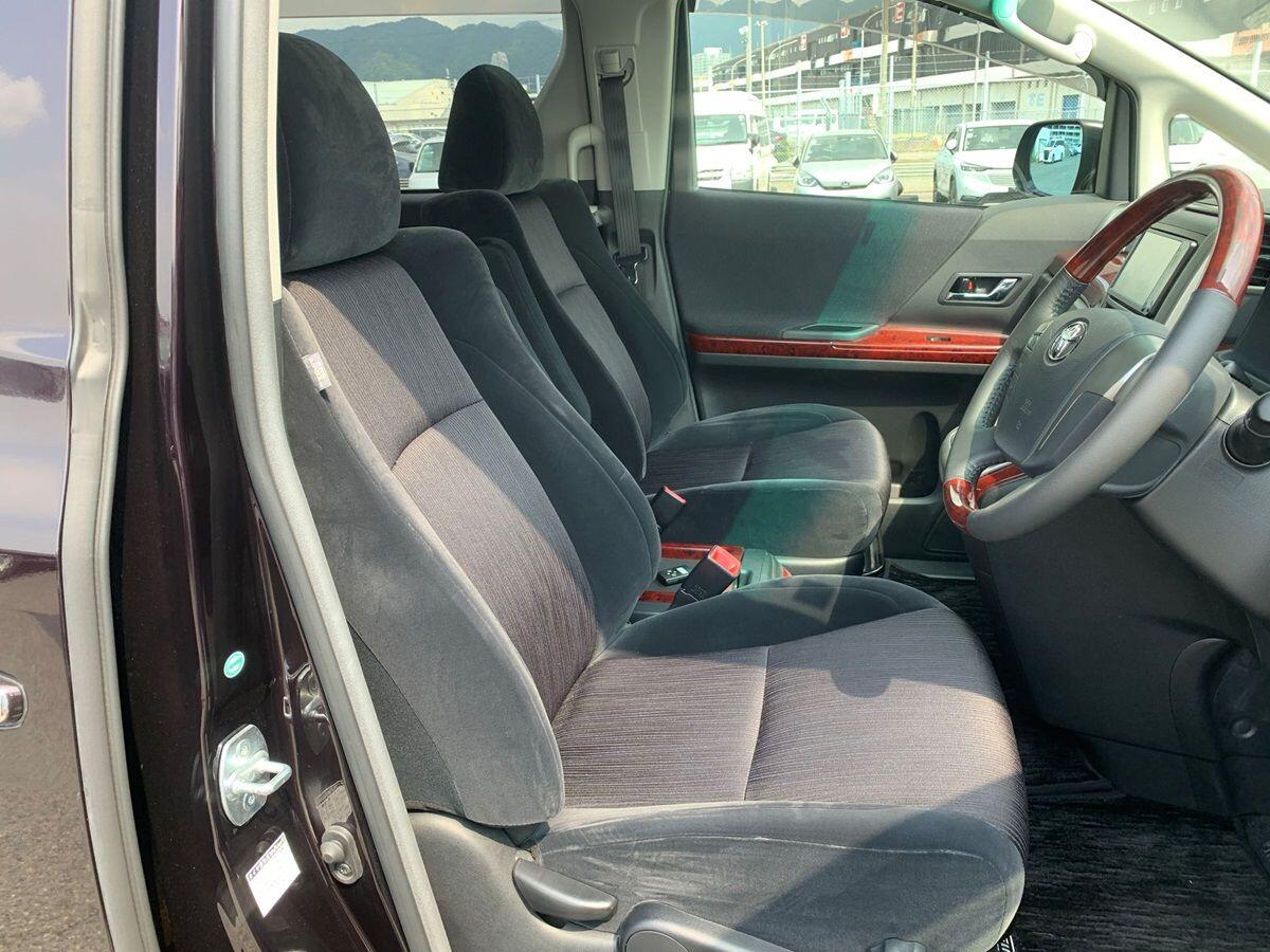 Used Toyota Vellfire 2010 for sale - 76995919: Photo 3