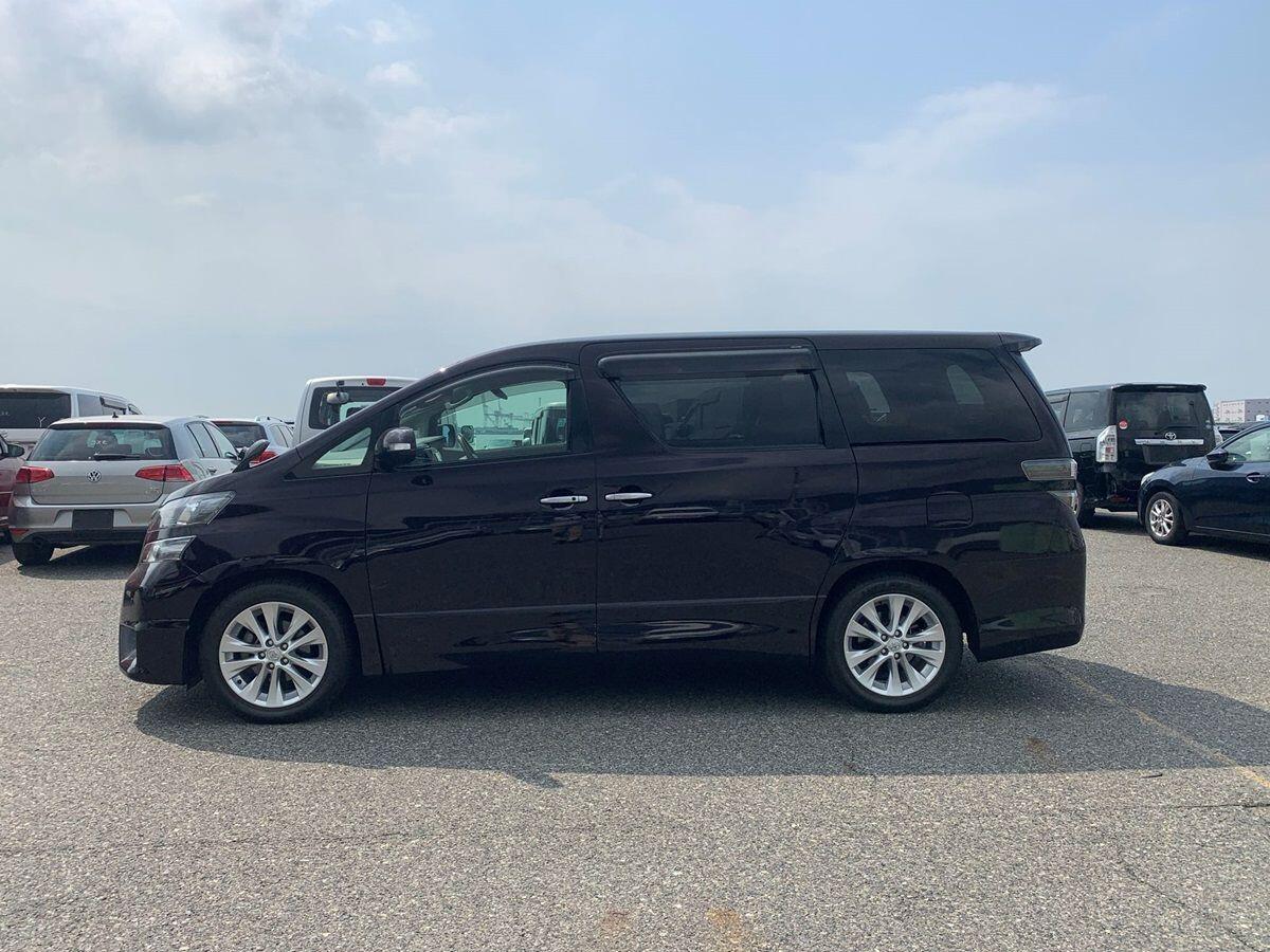 Used Toyota Vellfire 2010 for sale - 76995919: Photo 9