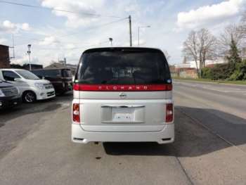 Used Nissan Elgrand 2007 for sale - 74096451: Photo