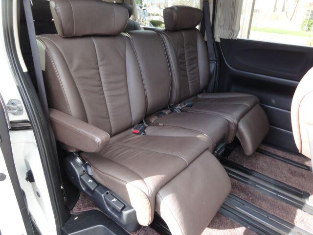 Used Nissan Elgrand 2022 for sale - 77892314: Photo 2