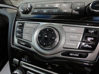 Used Nissan Elgrand 2009 for sale - 77892314: Photo