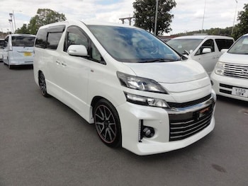 Used Toyota Vellfire 2013 for sale - 79464971: Photo