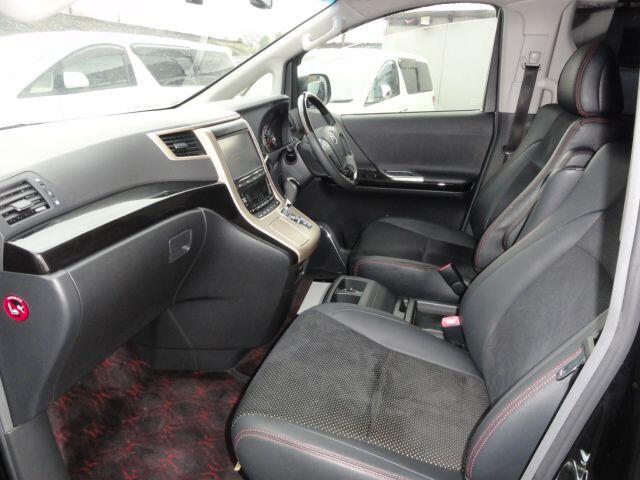 Used Toyota Vellfire for sale - 77825068: Photo 11
